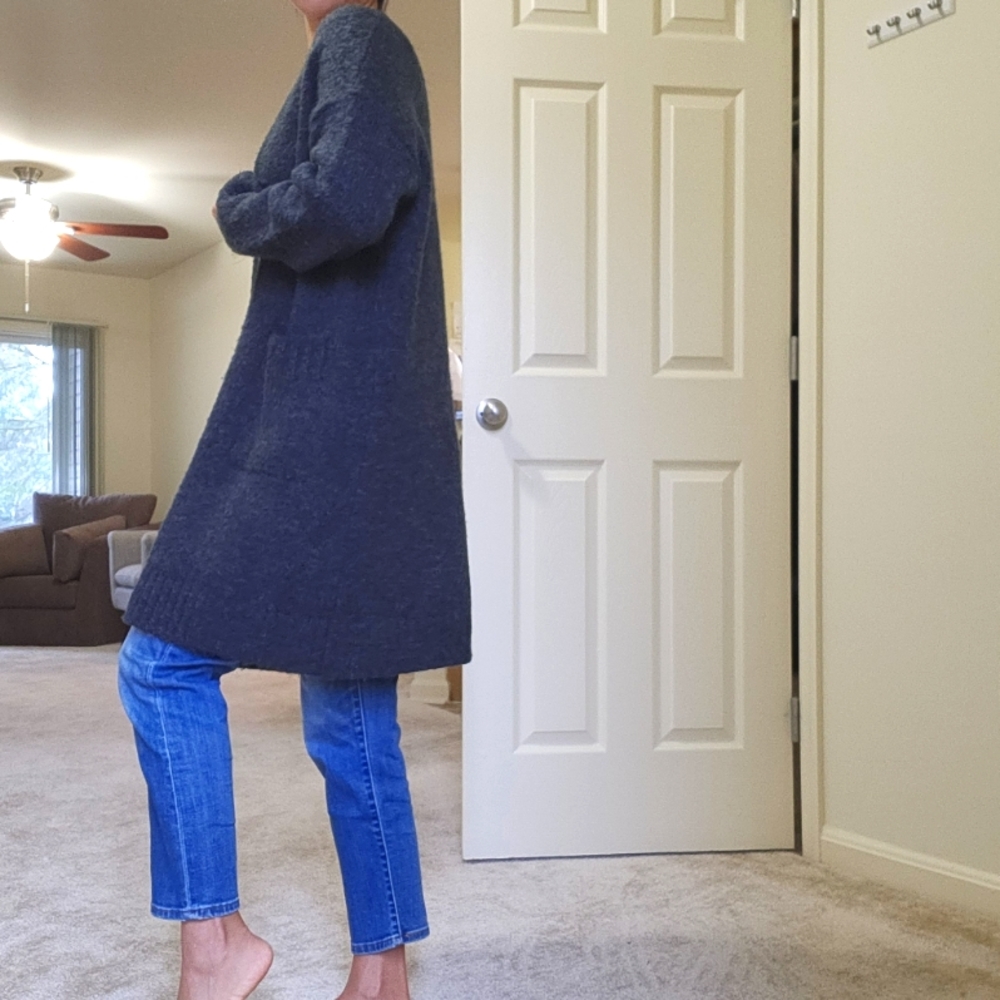 Oversized Knit Cardigan - Picture 6 of 10